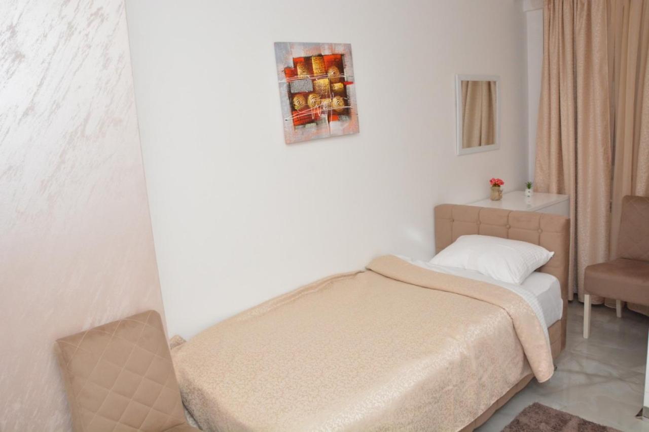 Tref Hotel Prokuplje Kültér fotó